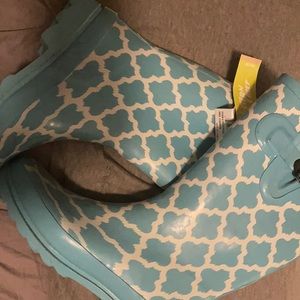 Brand new with tags. Size 7